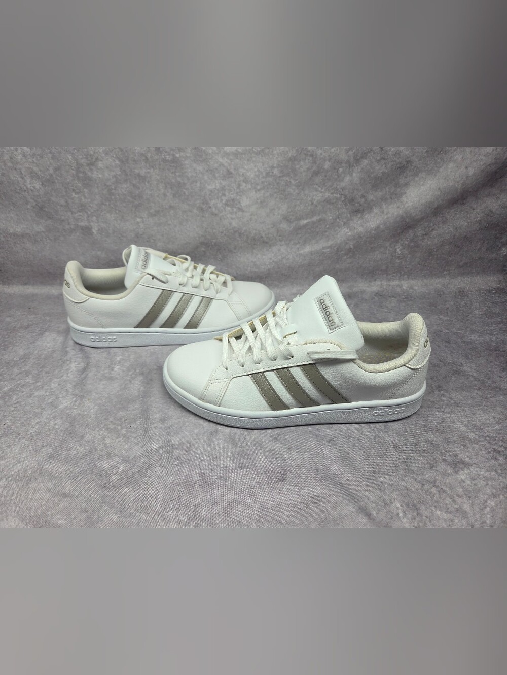 Adidas Womens Cloudfoam Comfort Athletic Shoes Sneakers Sz 10 US ART F36485